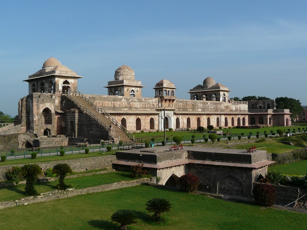 Mandu me Ghumne ke liye 10 Khubsurat sthal