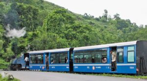 इस गर्मी में ऊटी की खूबसूरत वादियों में बिताएं सुकून के पल|Is Garmi Me Ooty Ki Khoobsurat Vadiyon Me Bitaen Sukoon Ke Pal