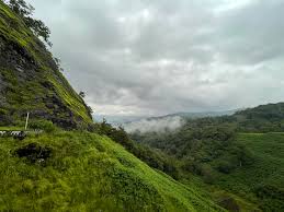 Maanasoon mein Coorg Ghoomne Ki Poori Gaid Jharanon, Hariyaali aur Shaanti Ka Sangam